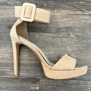 Steve Madden Heel with Buckle